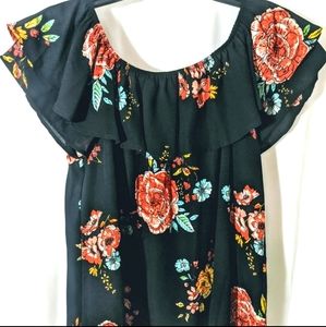 🏵️NEW🏵️ Floral Blouse